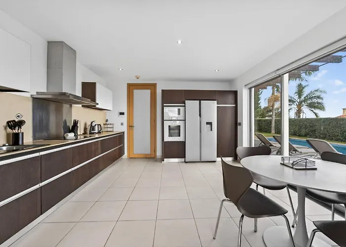 Al Mirase Holiday home